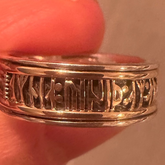 Keith Jack S/sil Oxidized + 10k Yellow Viking Rune Ring "Love conquers all; let - Picture 3 of 5